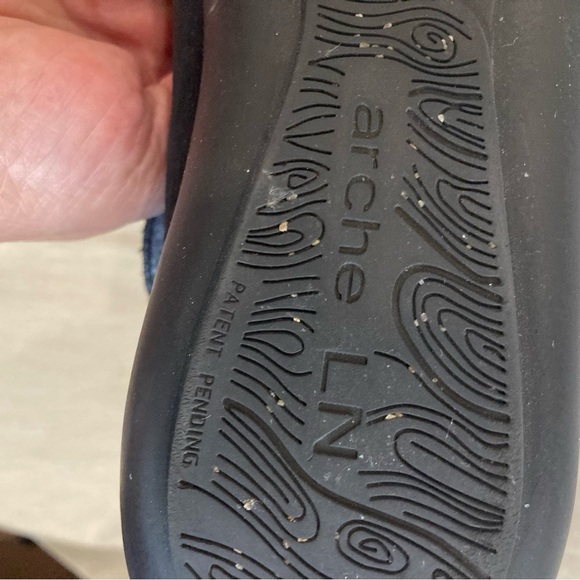 ARCHE Sz 41 Metallic Leather and Fabric Zipper Futuristic Ankle Booties - Picture 9 of 9